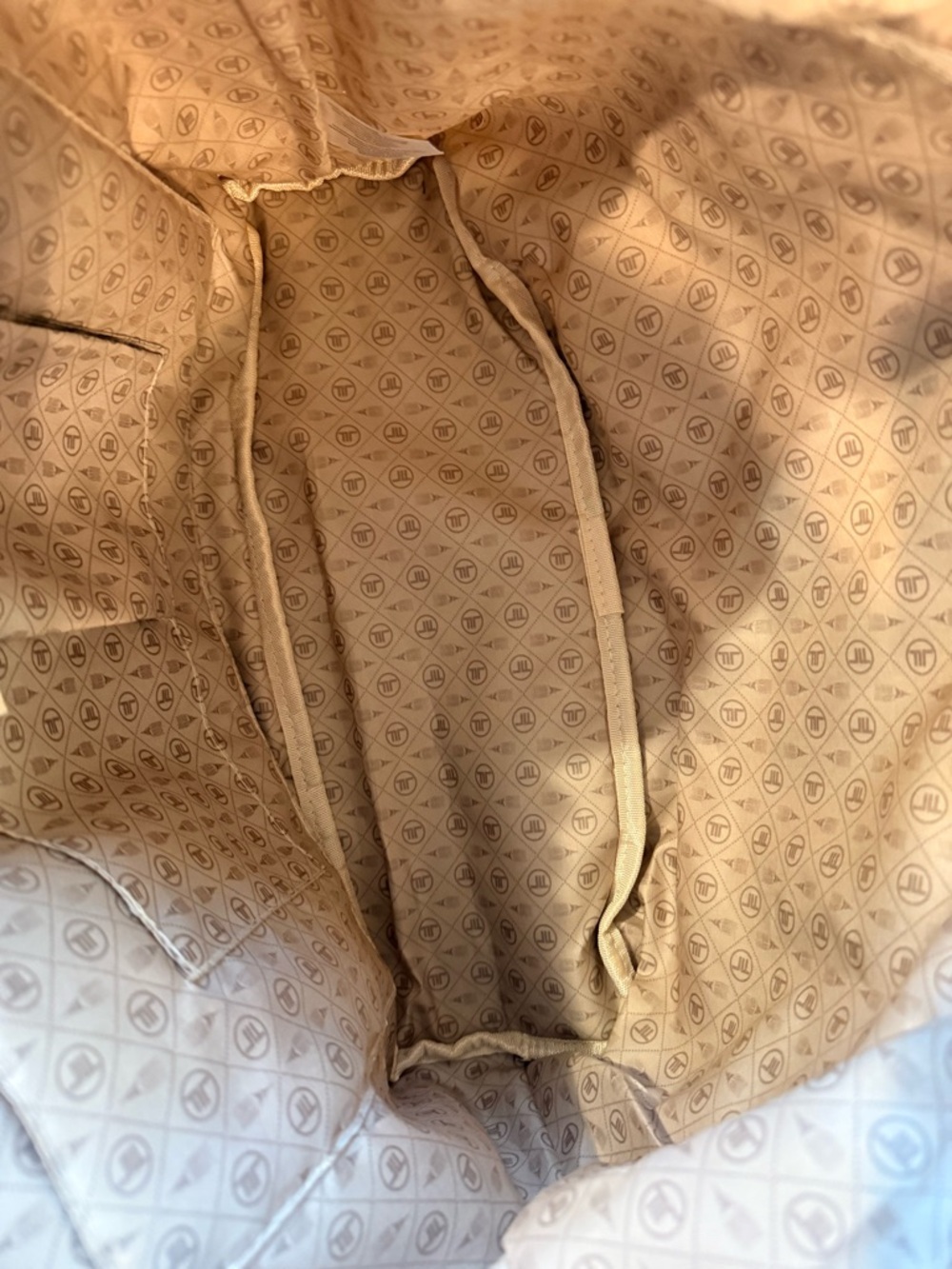 London Fog Canvas Tote Bag in Cream and Tan - Picture 9 of 14